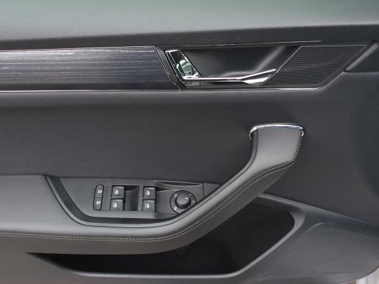 Škoda Superb HB Elegance