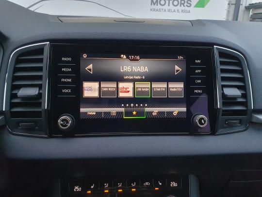 Škoda Karoq Ambition Plus.