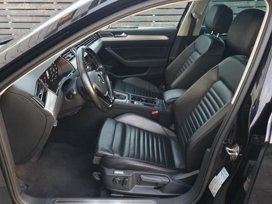 Volkswagen Passat (B8) Variant R-Line 4Motion