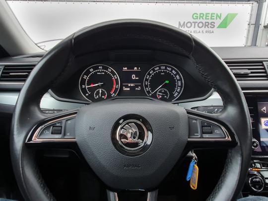 Škoda Superb Ambition.