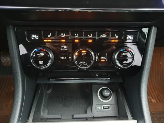 Škoda Superb Combi Ambition