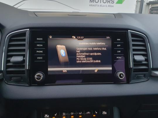 Škoda Karoq Ambition Plus.