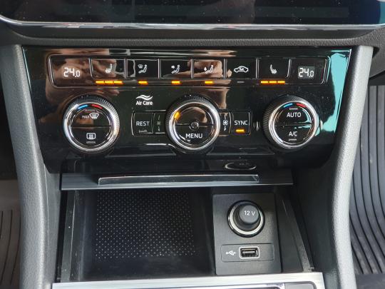 Škoda Superb Ambition Plus