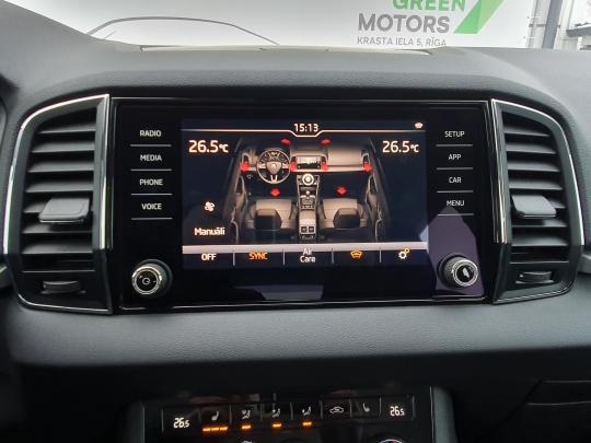 Škoda Karoq Ambition Plus.