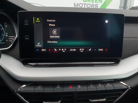 Škoda Octavia Combi Elegance.