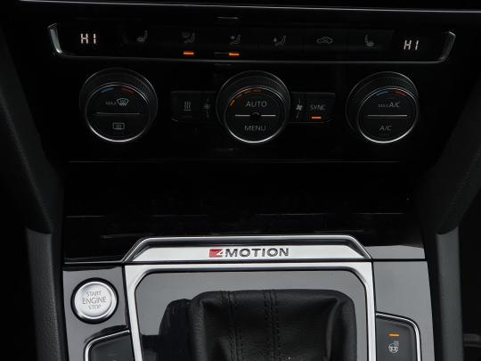 Volkswagen Passat (B8) Variant R-Line 4Motion