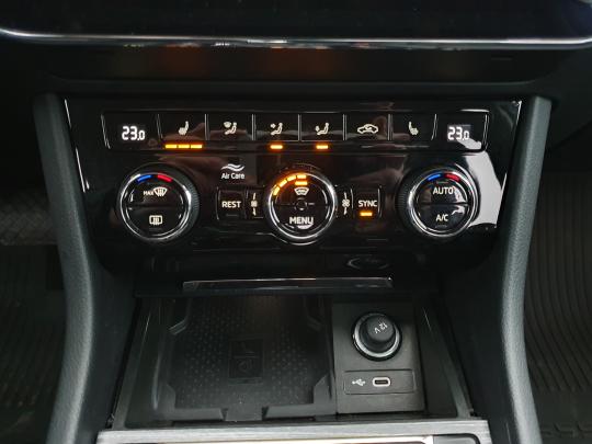 Škoda Superb HB Elegance