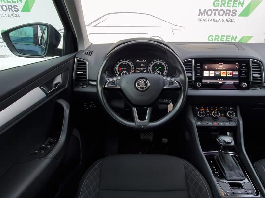Škoda Karoq Ambition Plus.