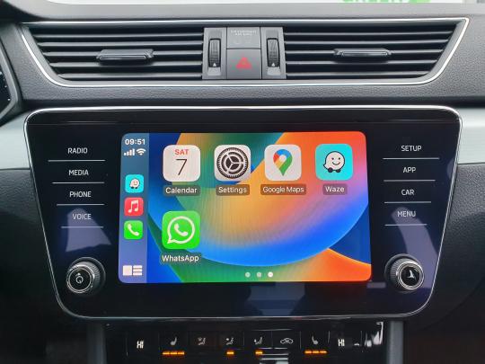 Škoda Superb Ambition.