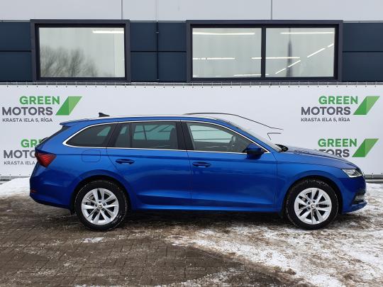 Škoda Octavia Combi Elegance.