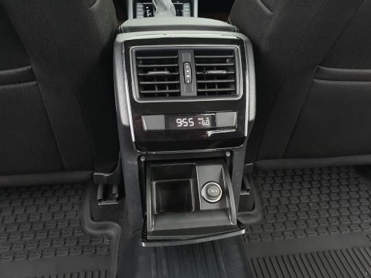 Škoda Superb Ambition.