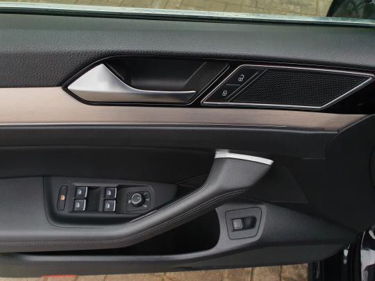 Volkswagen Passat (B8) Variant R-Line 4Motion