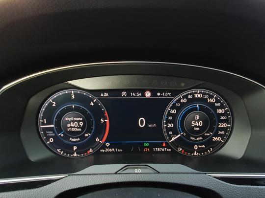 Volkswagen Passat (B8) Variant R-Line 4Motion