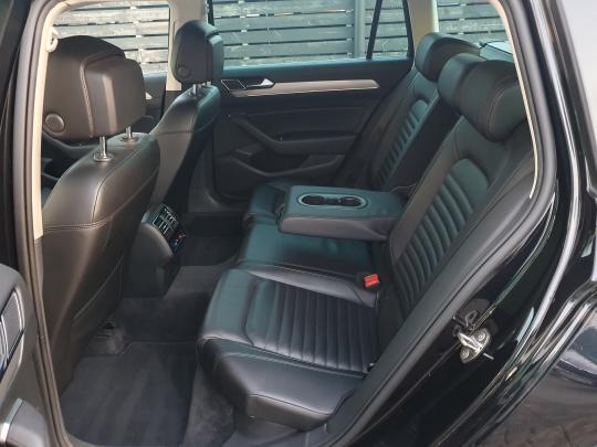 Volkswagen Passat (B8) Variant R-Line 4Motion